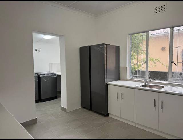 5 BEDROOM HOUSE FOR SALE IN BOSTON